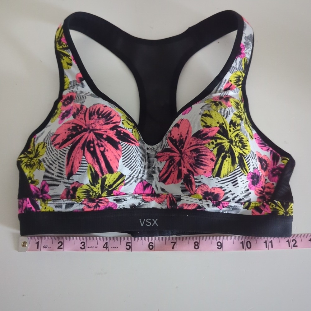 Victoria's Secret VSX 32C Incredible Underwire Sports Bra Racerback Padded - Picture 11 of 12